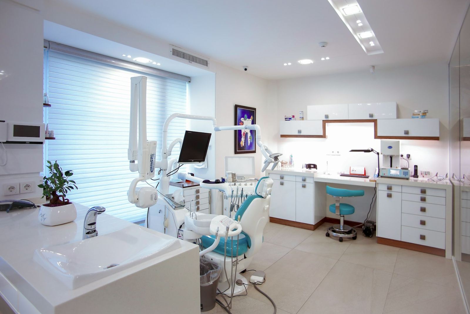 Child at a pediatric dental checkup